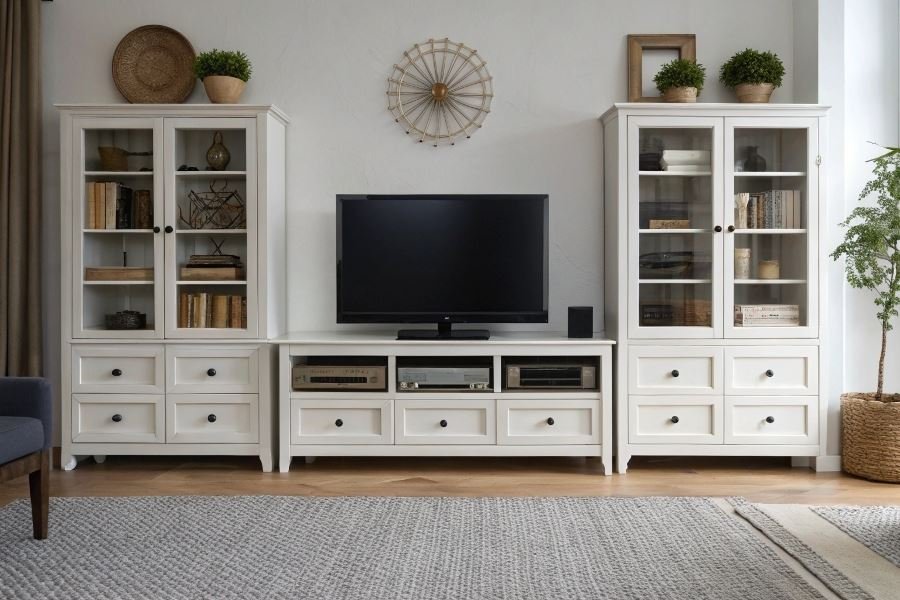 Топ-3 стильных ТВ-тумб с закрытыми системами хранения