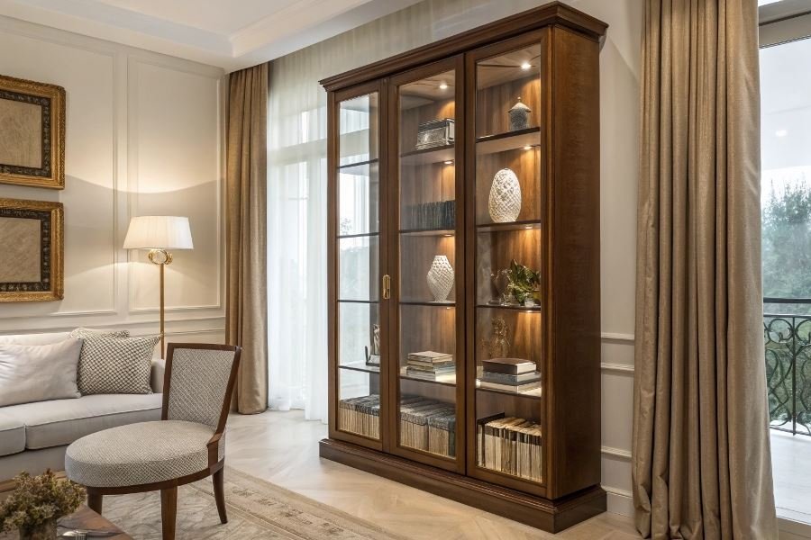 Стильные шкафы-витрины: дизайн и выбор для интерьера